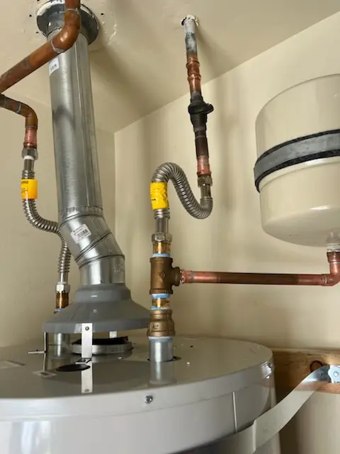Water heater installation and plumbing repair in Hammock Oaks